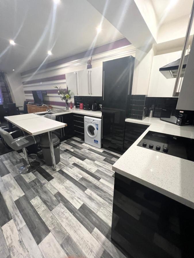 Boutique Blackpool 2 Bed Grey Apartment Sleeps 10 Exterior photo